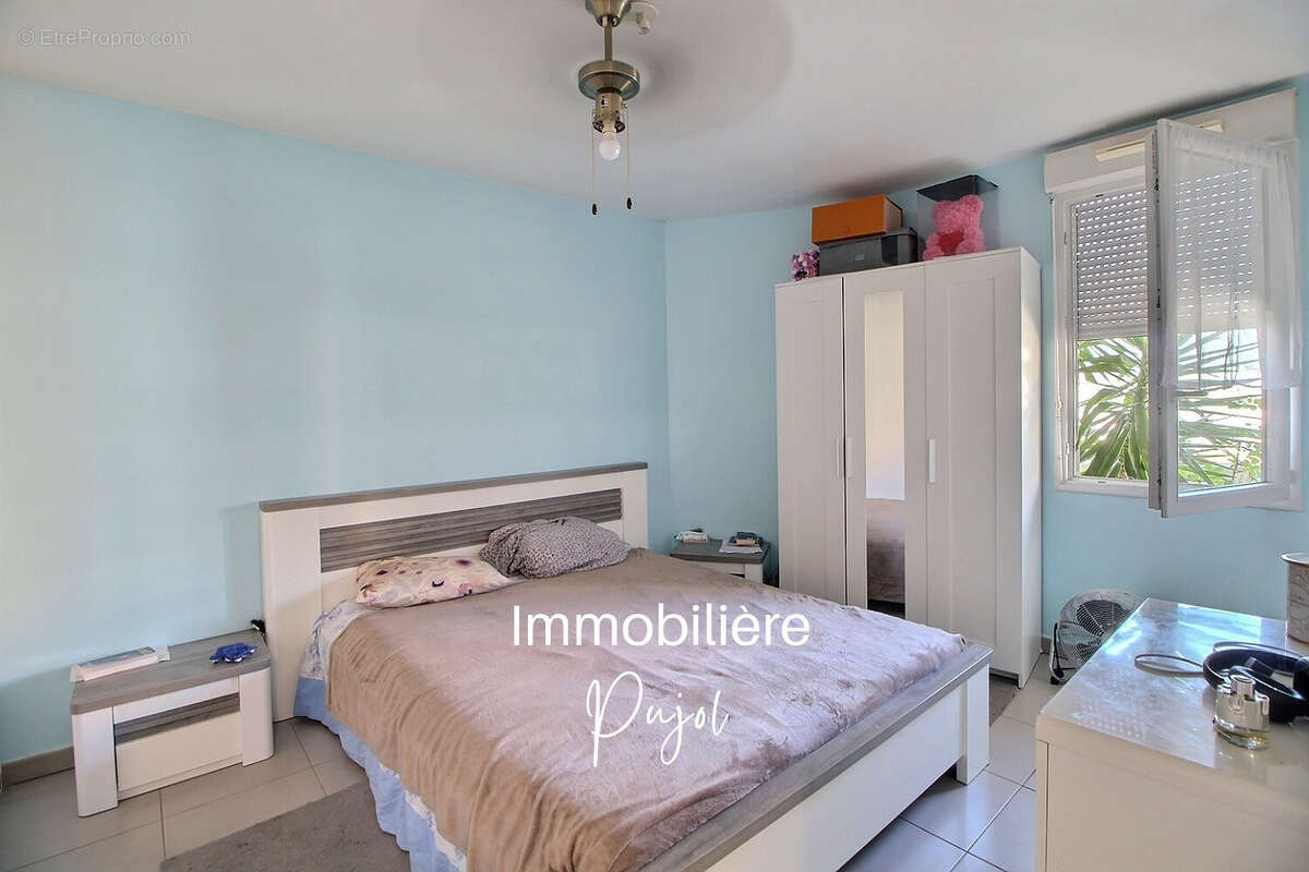 Appartement à MARSEILLE-4E