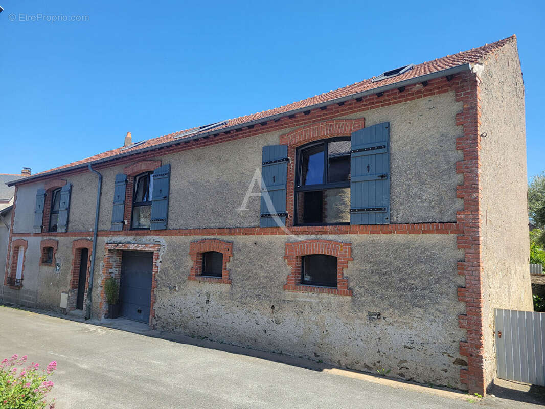 Maison à LA JUMELLIERE