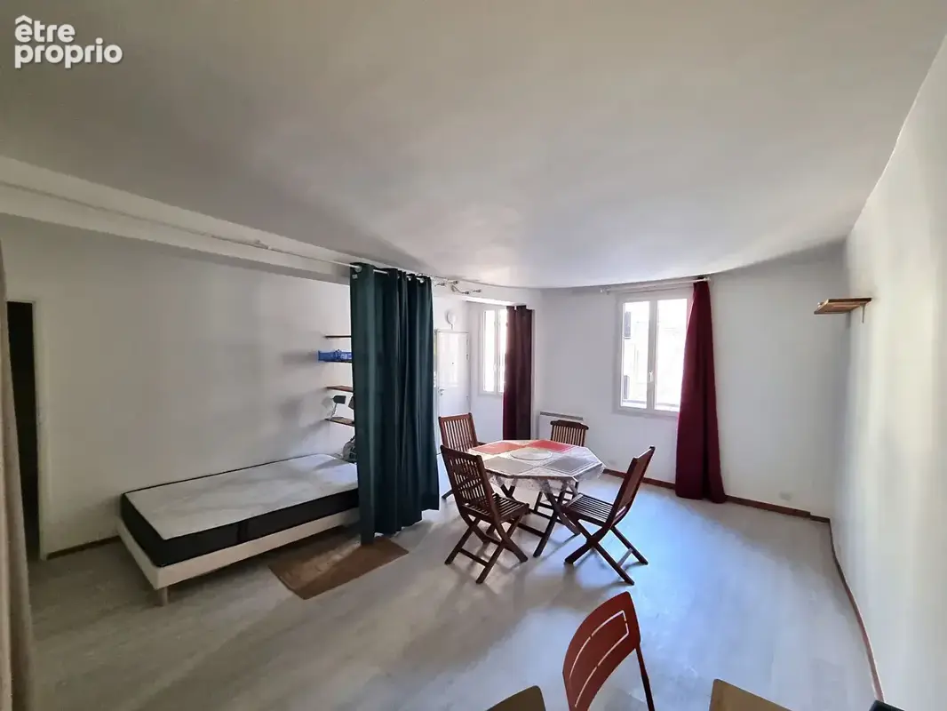 PARIS 5ème - Quartier MONGE  - un GRAND STUDIO de 31.65 m² - photo 2