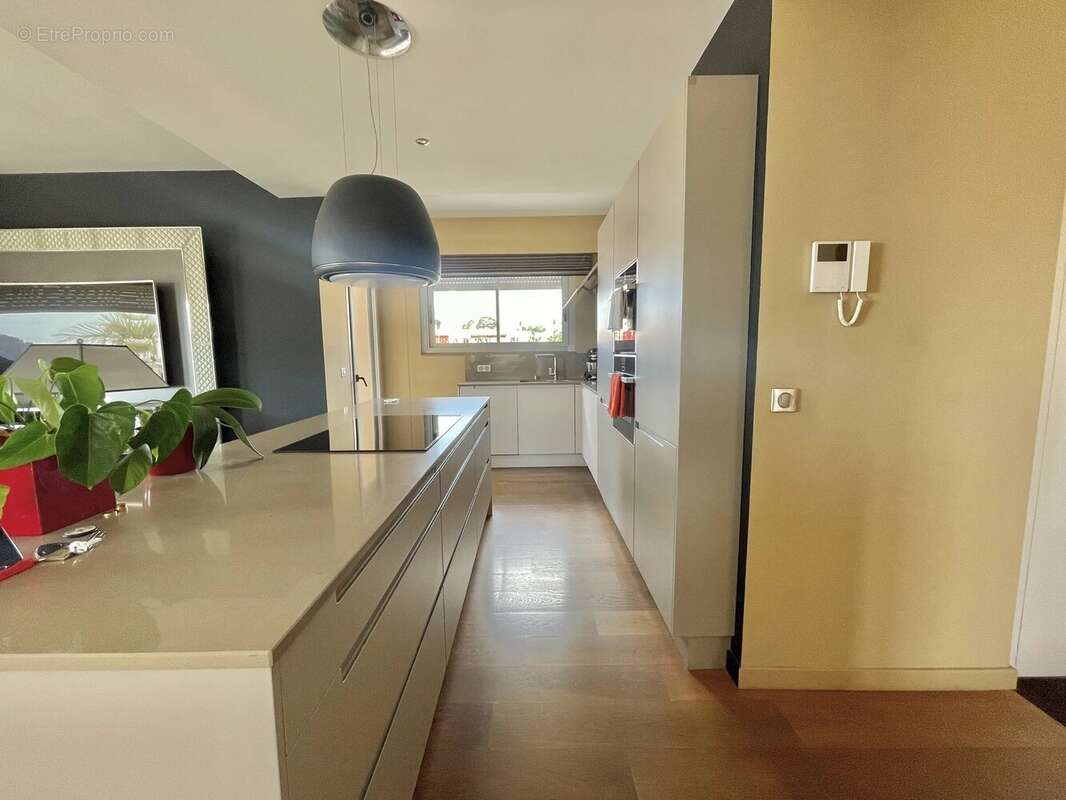 Appartement à LE CANNET