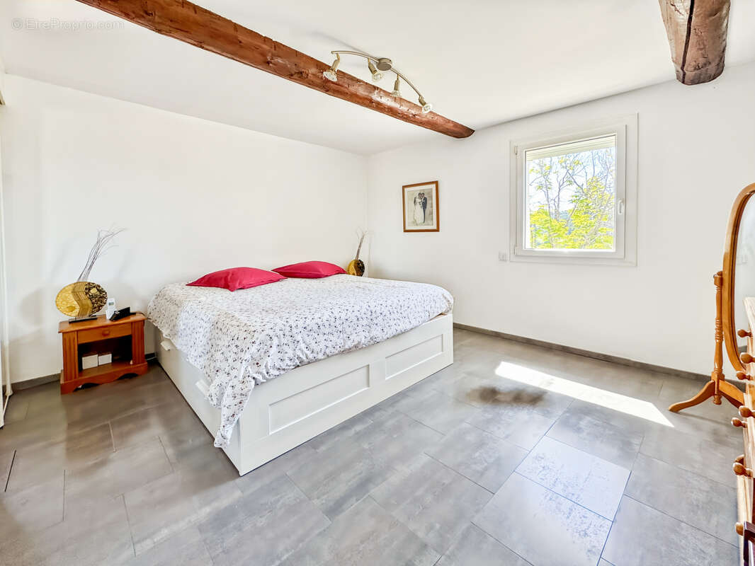 Maison à COUDOUX