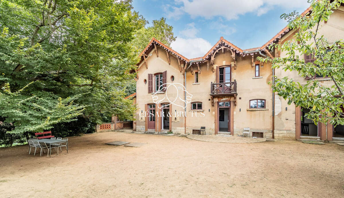 Maison à SAINT-GERMAIN-AU-MONT-D'OR
