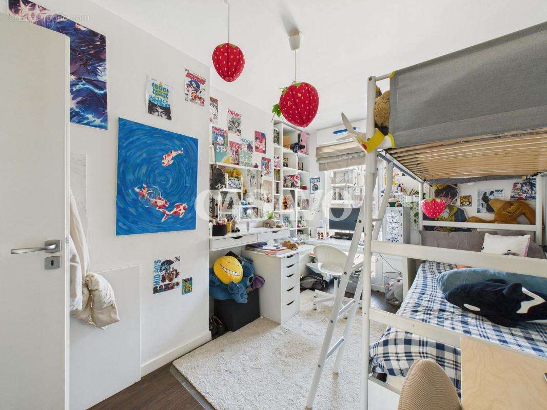 Appartement à COURBEVOIE