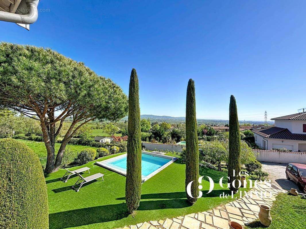 Maison à SAINTE-CONSORCE