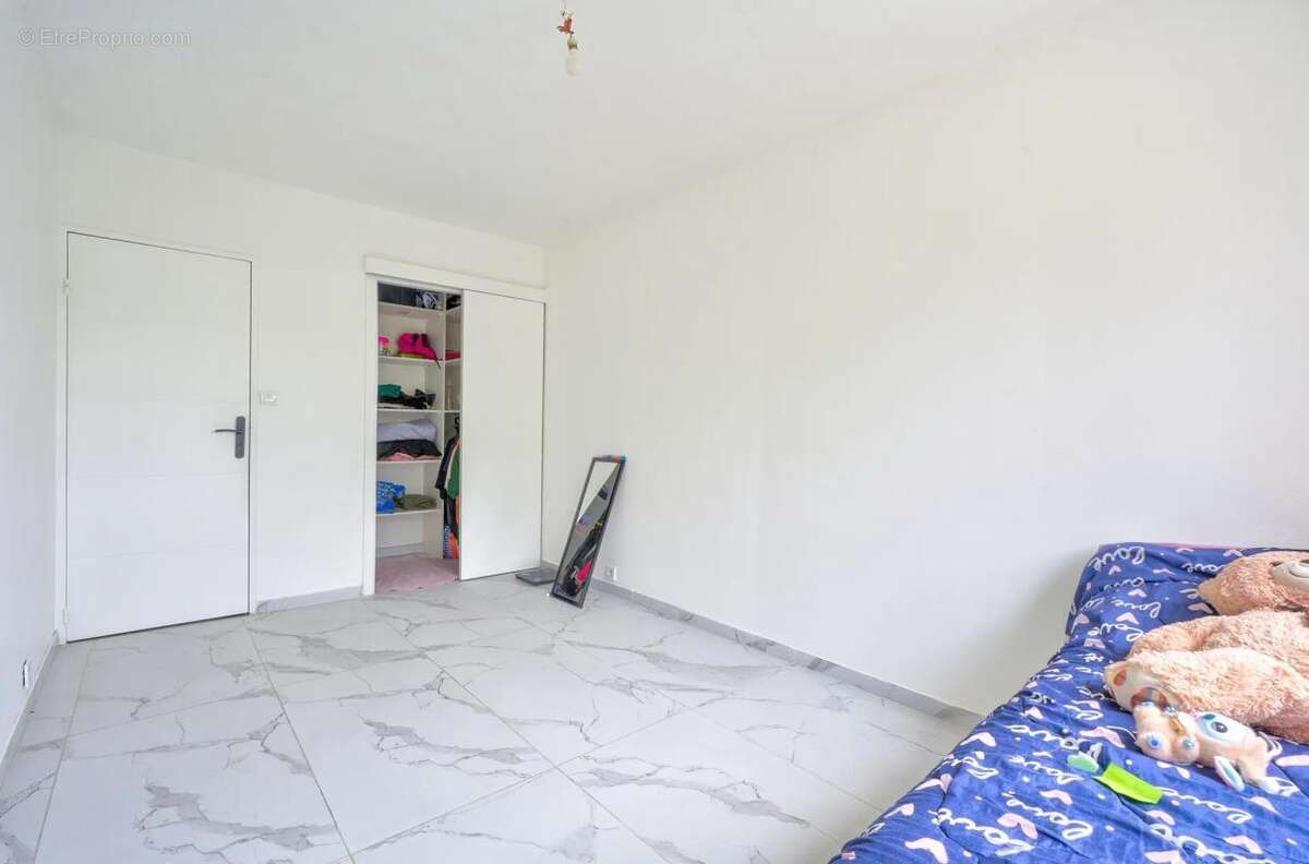 Appartement à BRON
