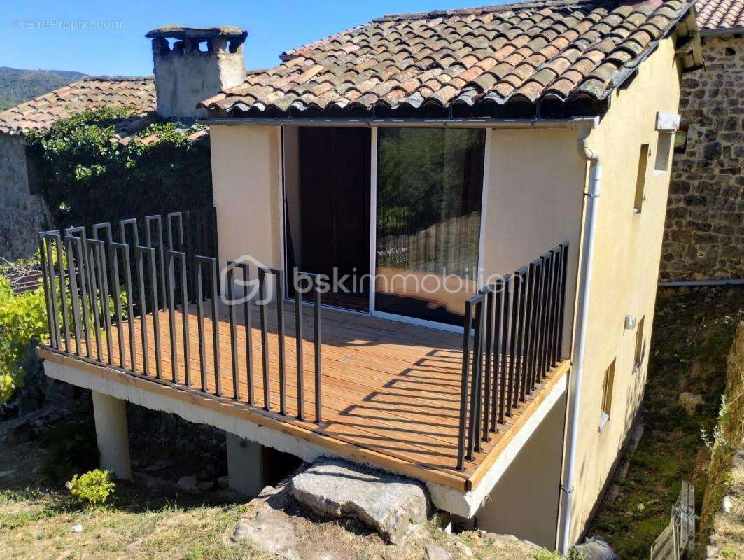 Maison de caractère avec vue exeptionnelle - Saint-Pierre-de-Colombier (Ardèche) - photo 4