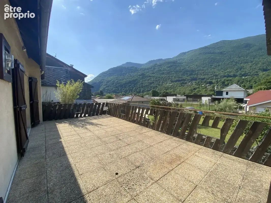 Appartement T3 de 95 m² avec terrasse et comble aménageable - photo 2