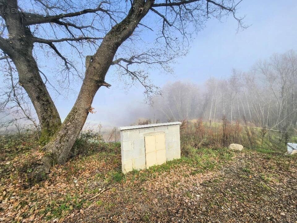 Terrain 543 m² à Vienne  - photo 1