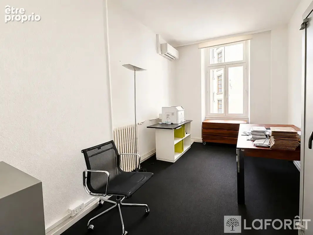 Bureaux Strasbourg - 8 pièce(s) 265 m2 - PLACE SÉBASTIEN BRANT - photo 11