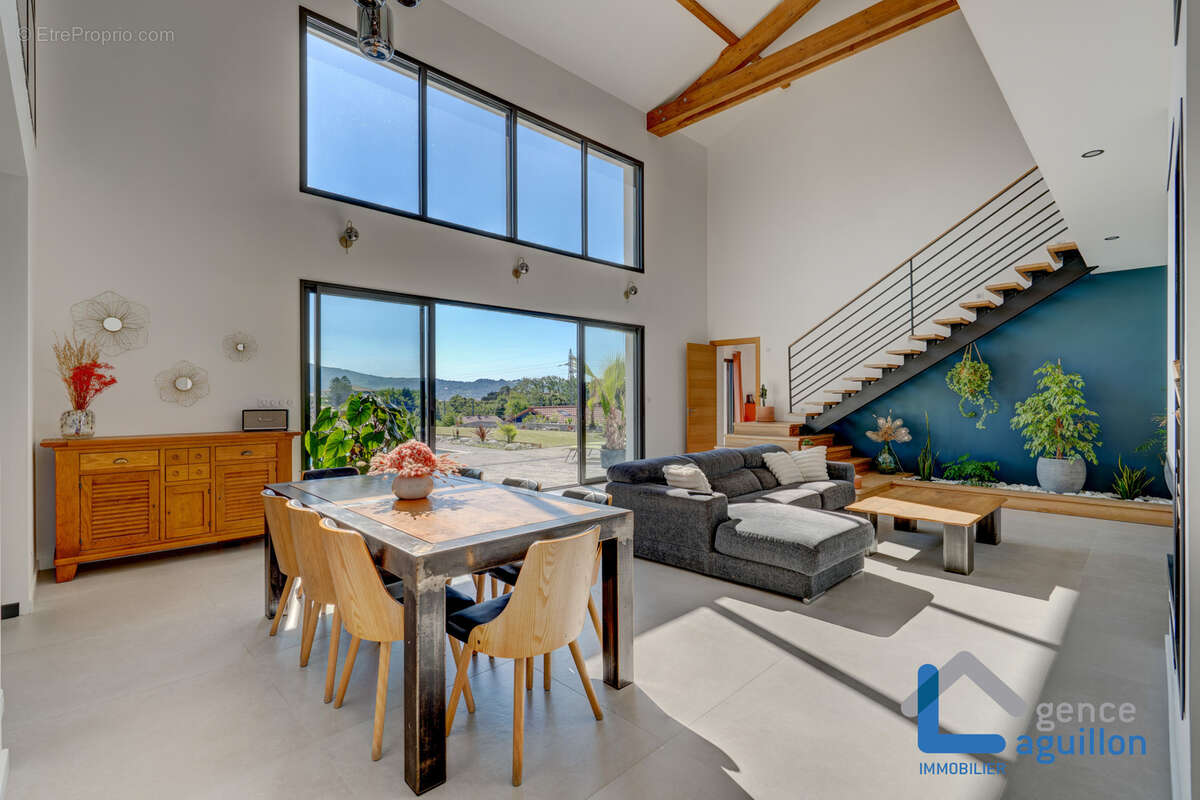 Propriété de prestige avec piscine et 2 studios indépendants à Hendaye - photo 5