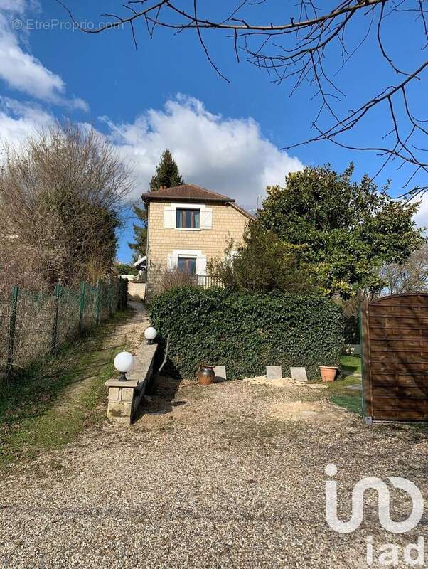 Photo 2 - Appartement à HARDRICOURT