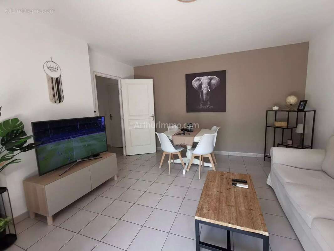 Appartement à BUSSY-SAINT-GEORGES