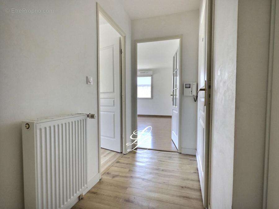 Appartement 56 m² à Joue-Les-Tours  - photo 2306