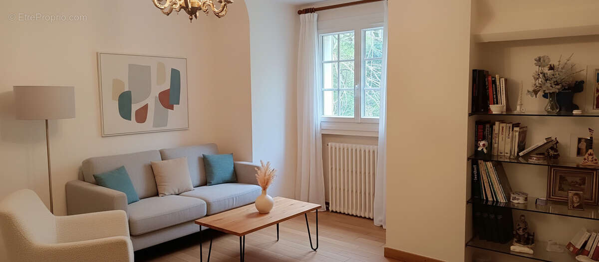 Maison à VERNEUIL-EN-HALATTE