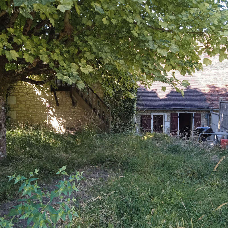 Maison à MAUVES-SUR-HUISNE