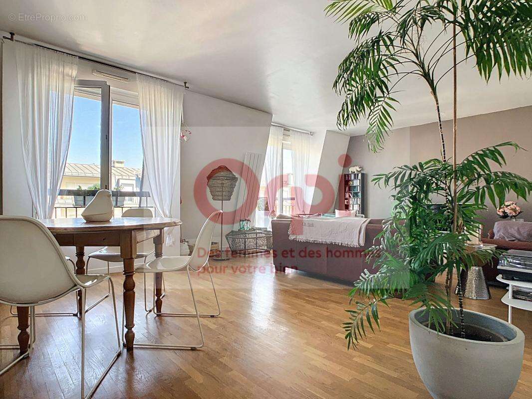 Appartement à ISSY-LES-MOULINEAUX