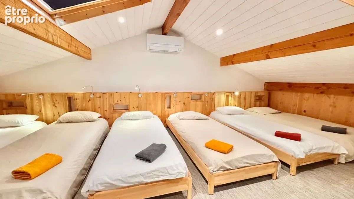 Villa lumineuse avec piscine - photo 15