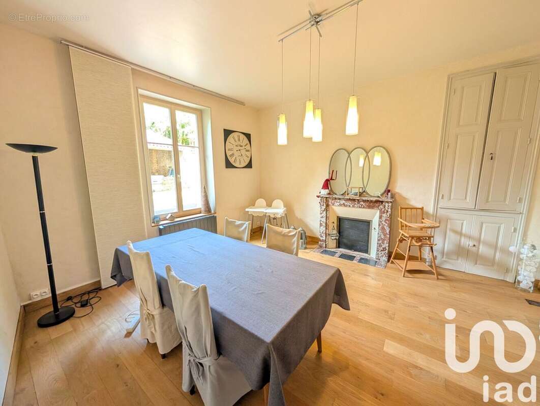 Photo 7 - Maison à LUSSAC-LES-CHATEAUX