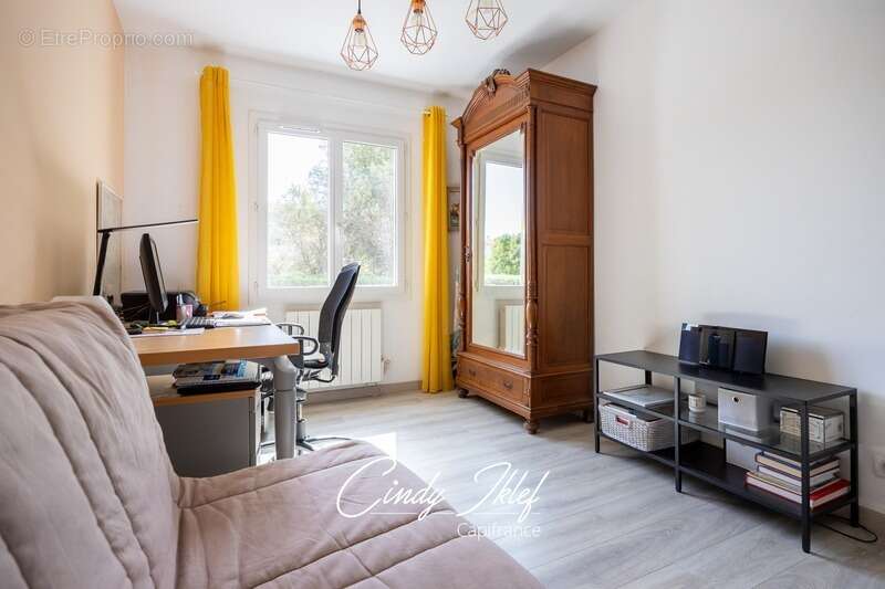 Maison à CHATEAUNEUF-LES-MARTIGUES