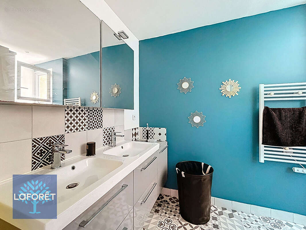 Maison à CHASNE-SUR-ILLET