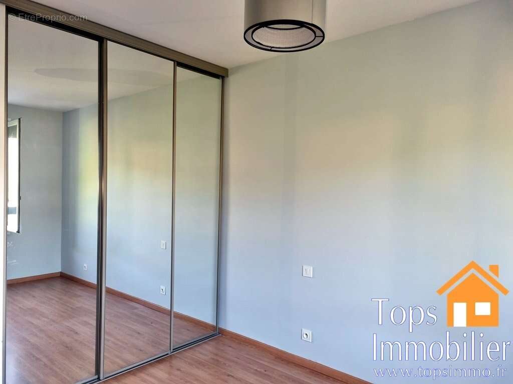 Appartement à VILLEFRANCHE-DE-ROUERGUE