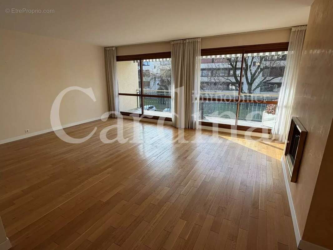 Appartement à NOISY-LE-ROI
