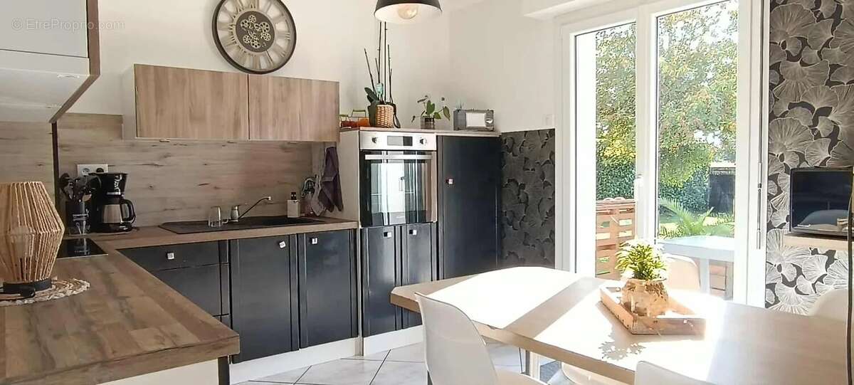 Maison à SAINT-THURIAU