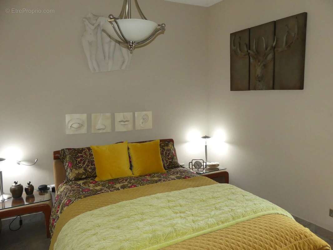 Maison à NANTEUIL-EN-VALLEE