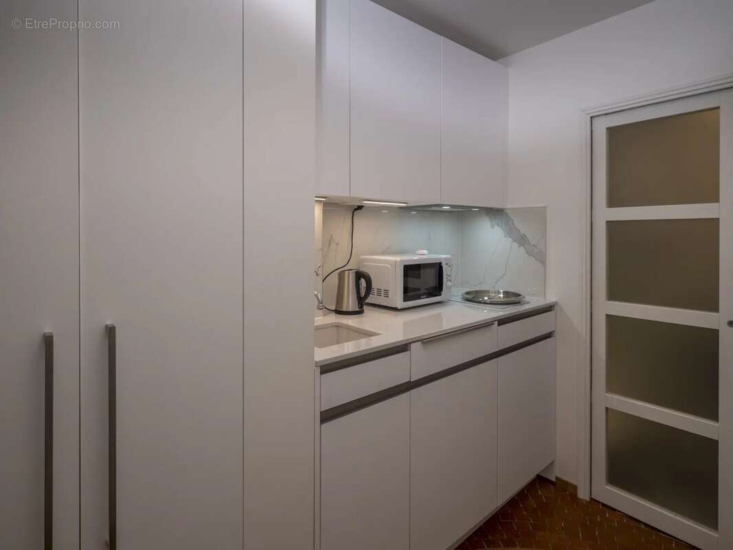 Appartement à PARIS-3E