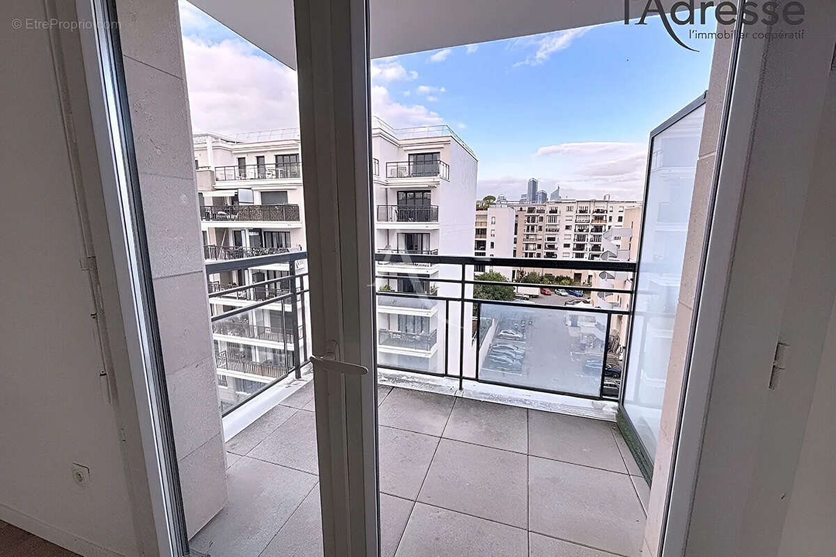 Appartement à SURESNES