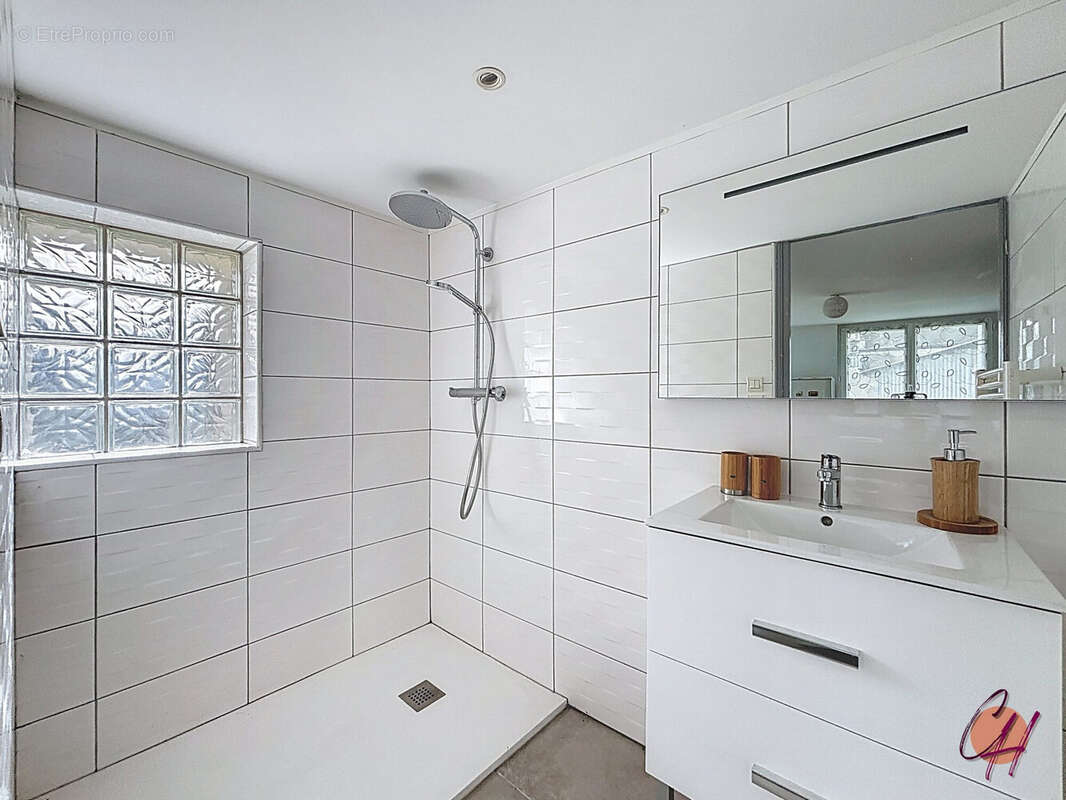 Maison à SAINT-MARTIN-LE-BEAU