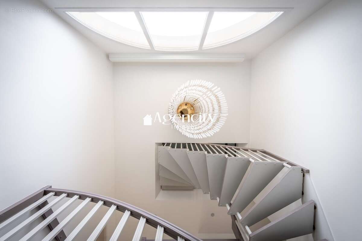 Maison à BAILLY-ROMAINVILLIERS