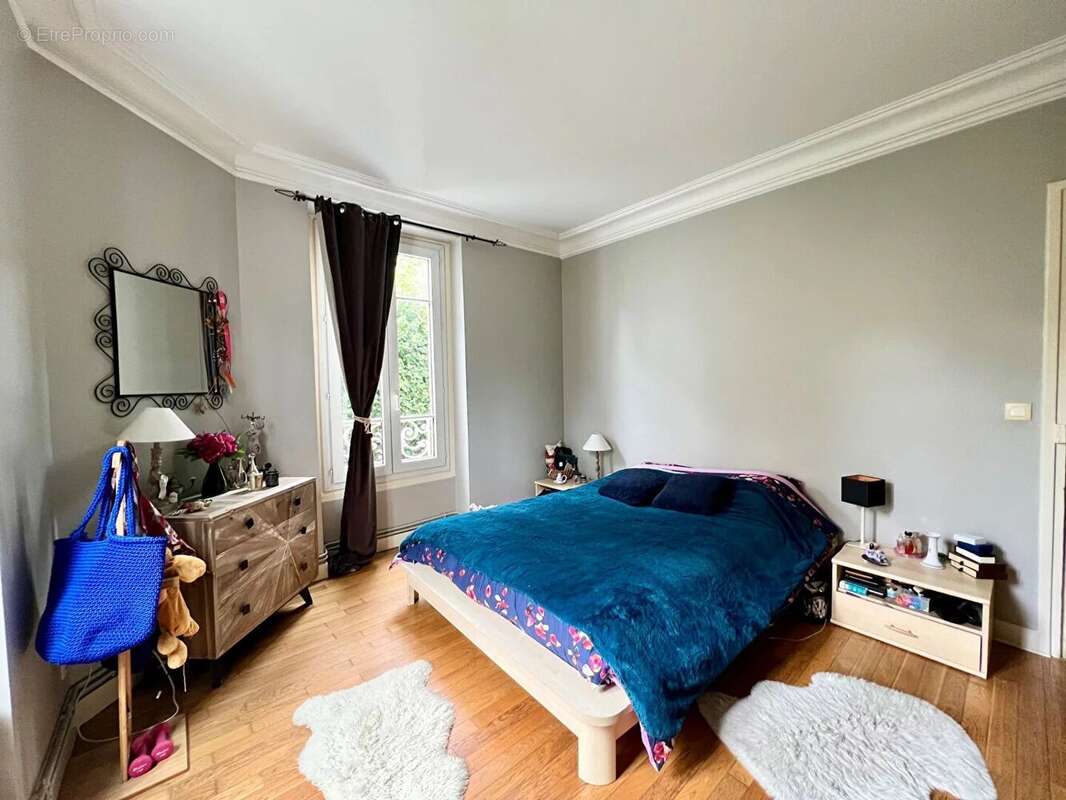 Appartement à BOIS-COLOMBES