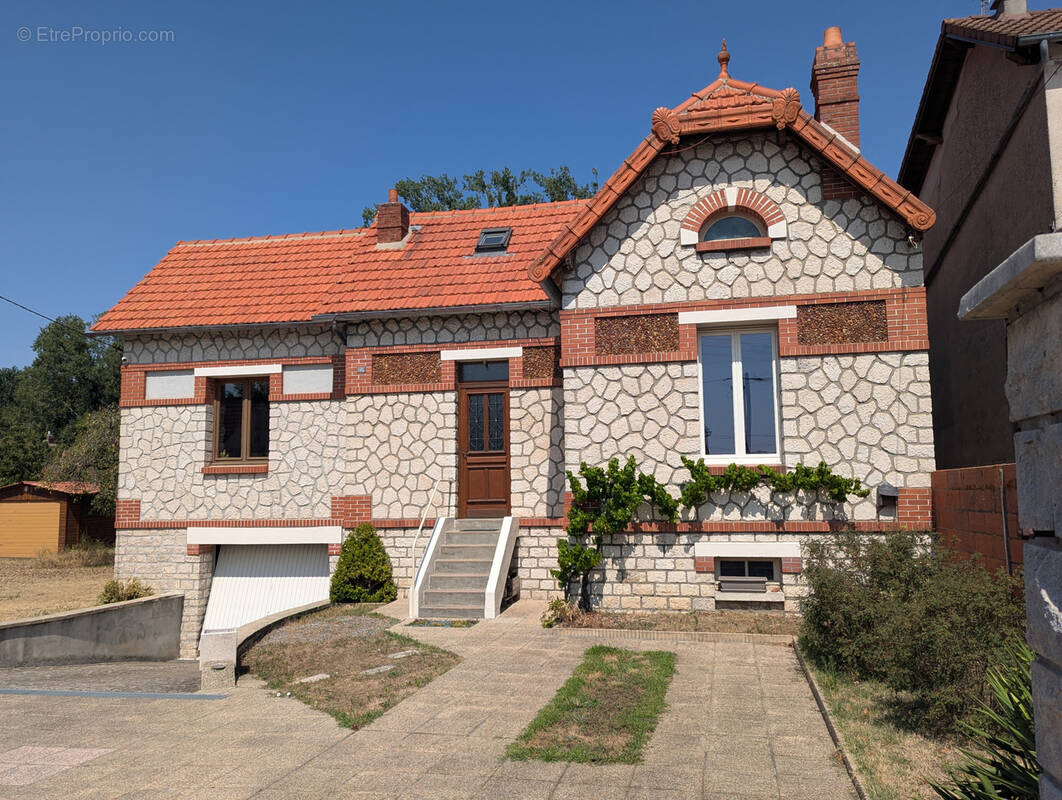 Maison à CHALETTE-SUR-LOING