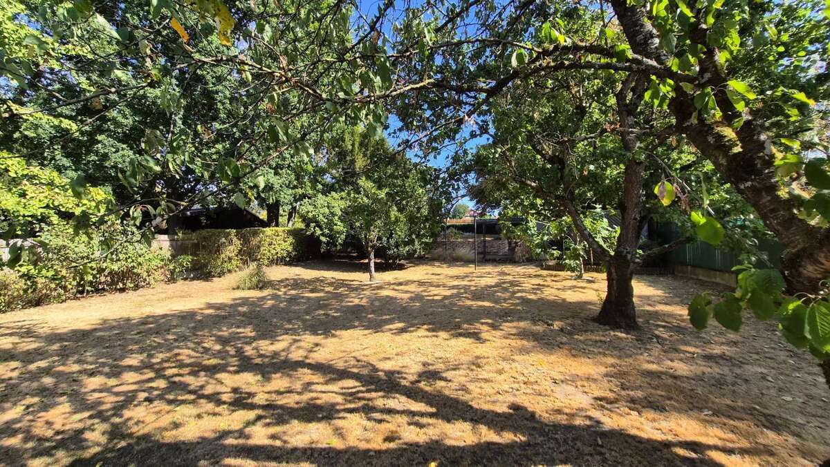T4 indépendant, 126 m², sous sol total, 782 m² de terrain - photo 25