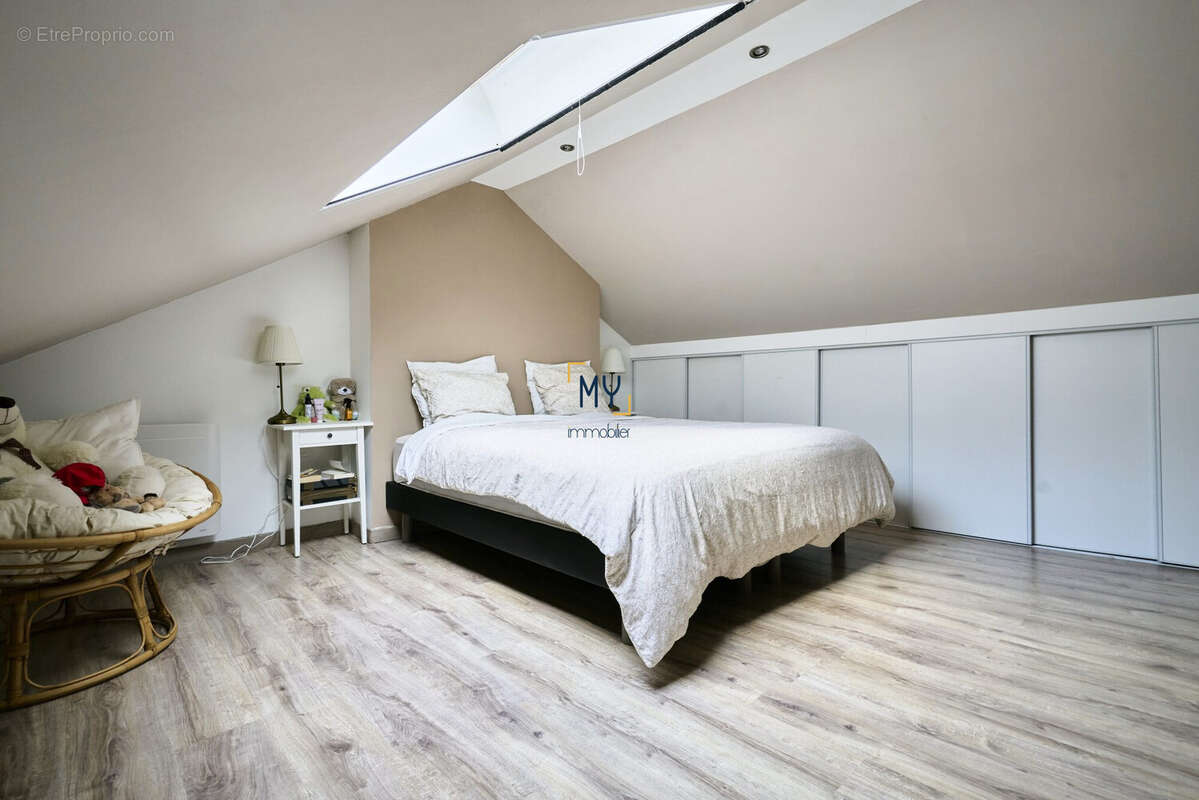 CHAMBRE 1/3 - Maison à vendre - 5 pièces - 120 m² - Roubaix - Maison à ROUBAIX