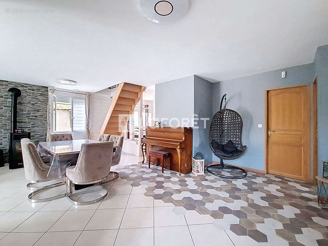 Maison à MARCOUSSIS