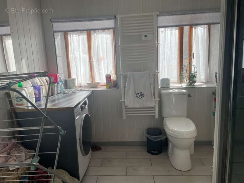 Maison à LA CELLE-DUNOISE