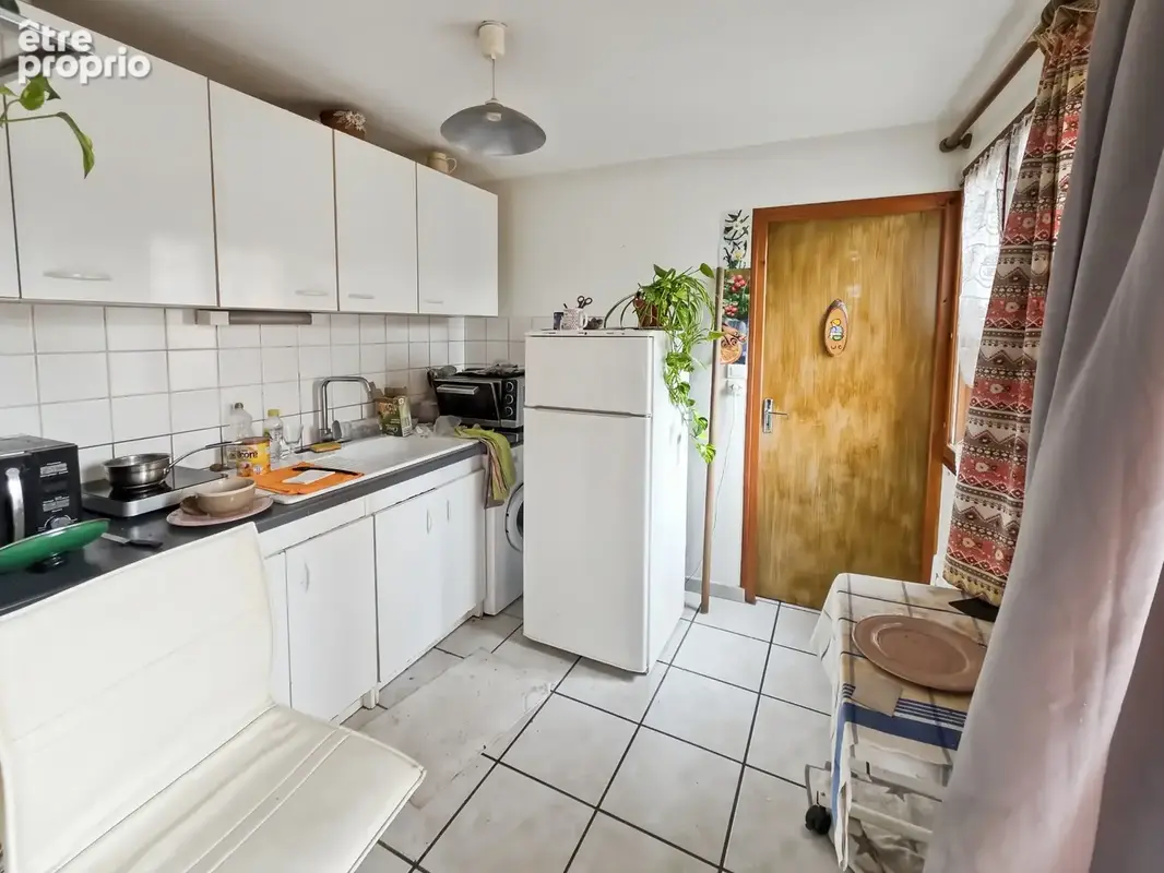 Immeuble de rapport 257 m² – 3 logements + colocation + 2 garages – fort potentiel locatif - photo 3