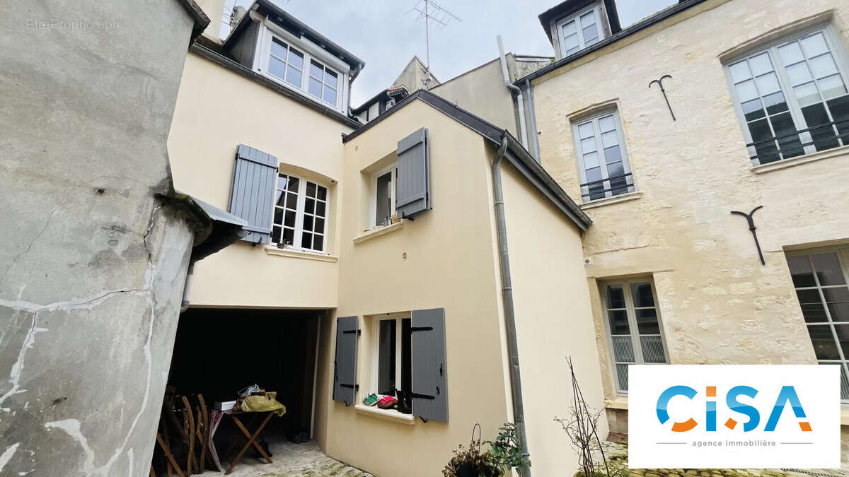 Maison à SENLIS