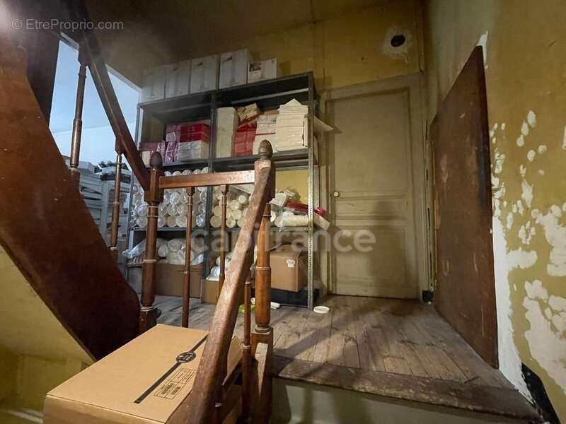 Commerce à BONNEUIL-MATOURS