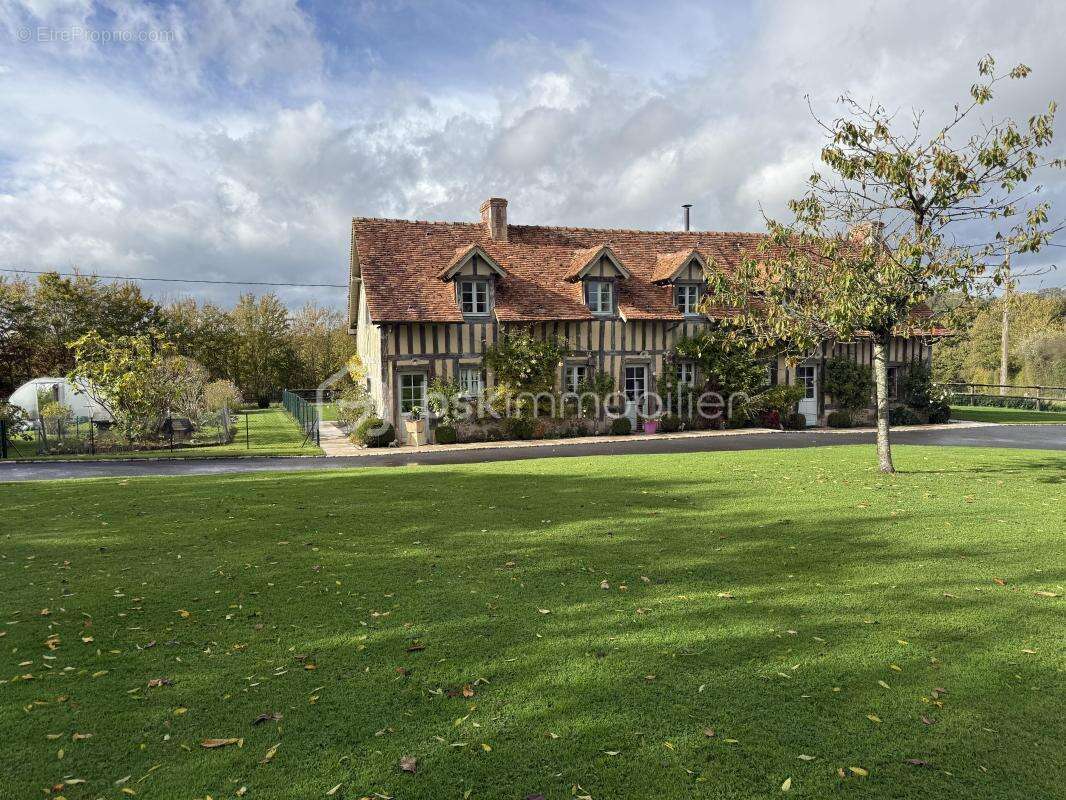 Maison à PONT-L&#039;EVEQUE