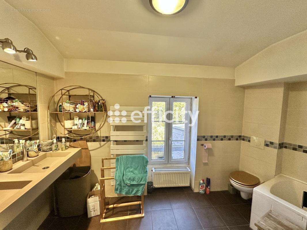 Maison à PONT-SAINT-MARTIN