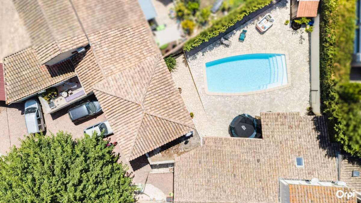 Maison familiale de 205 m² avec piscine – La Ciotat - photo 6