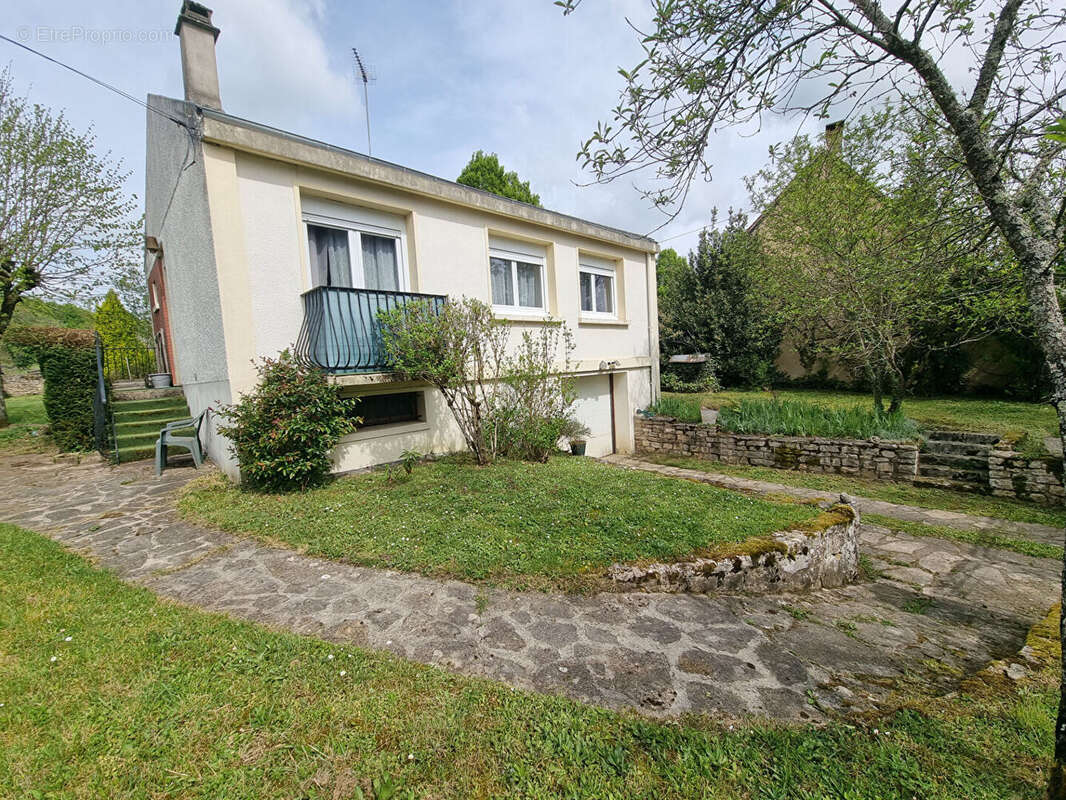 Maison à GARCHIZY