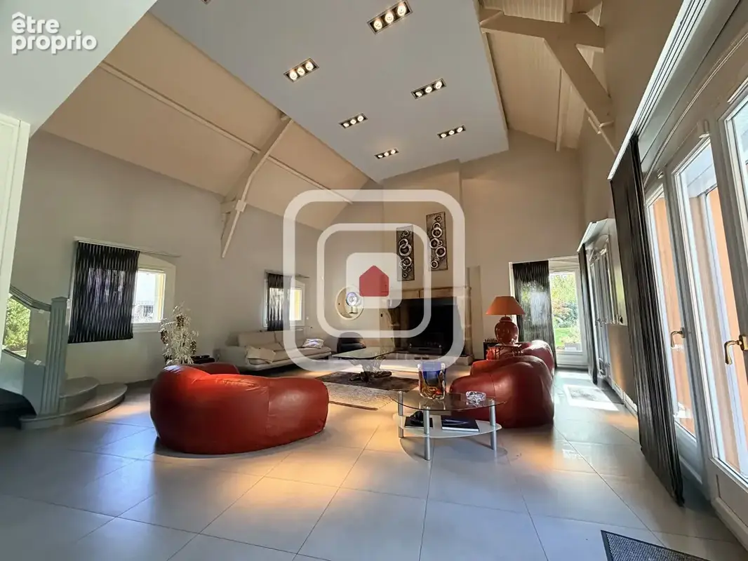 Maison de prestige cadre exceptionnel au bord d'un étang a 25 minutes de reims - photo 6