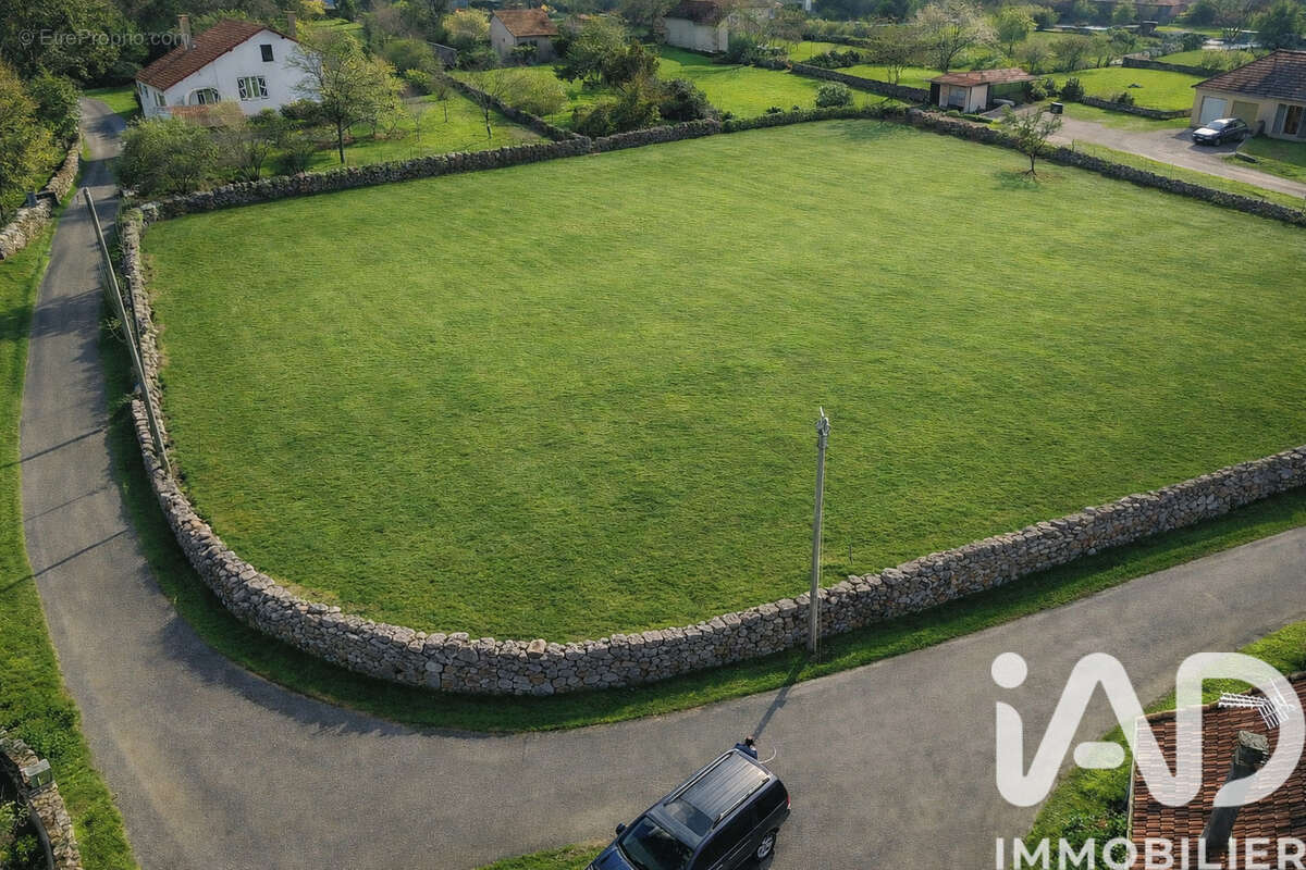 Photo 3 - Terrain à LIVERNON