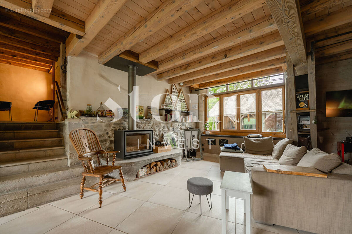 Maison à NAVES-PARMELAN