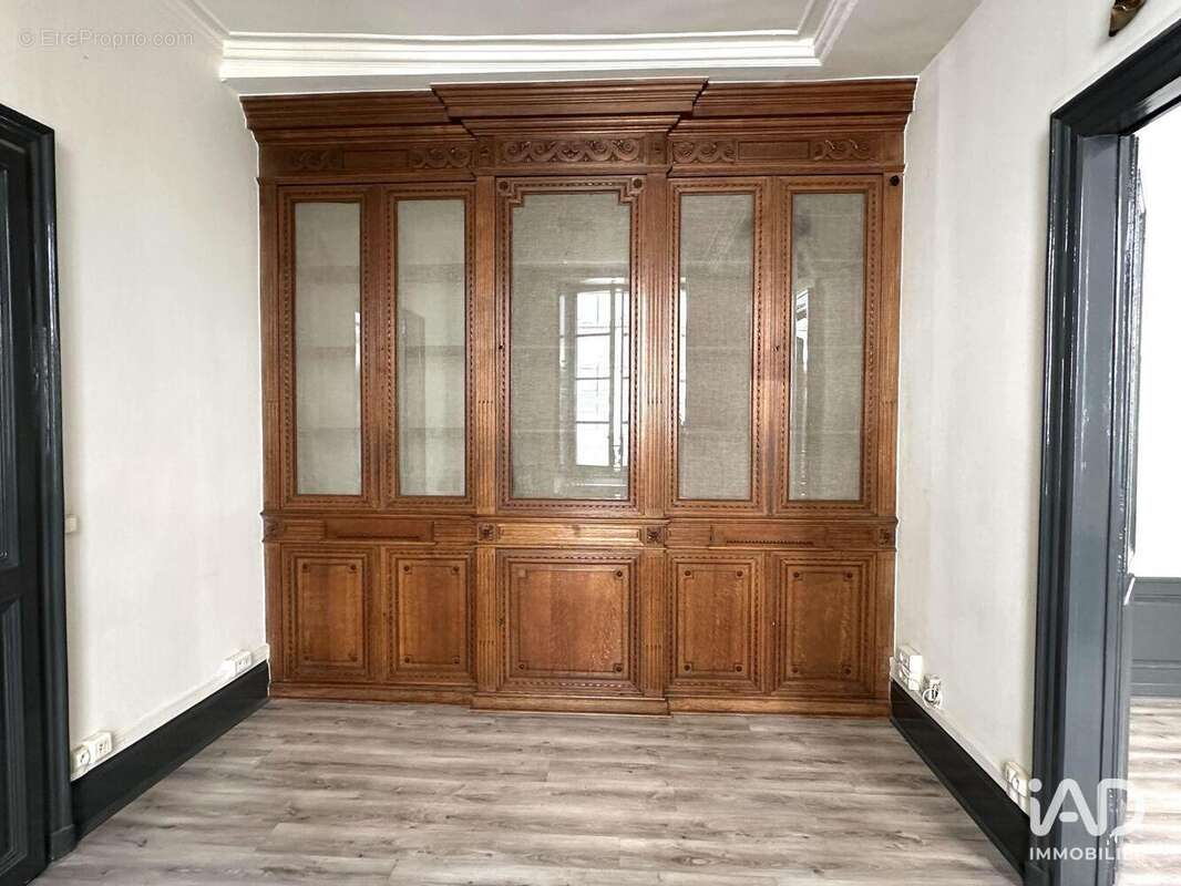 Photo 3 - Commerce à ETAMPES