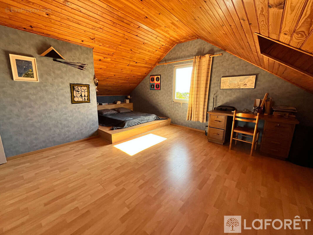 Maison 199 m² à Brioude  - photo 8
